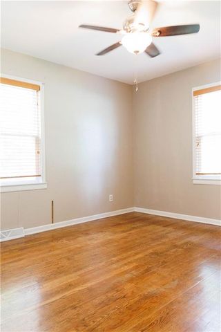 4160 N Chelsea Avenue, Kansas City, MO 64117
