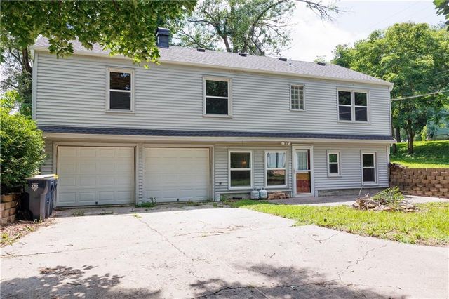 4160 N Chelsea Avenue, Kansas City, MO 64117
