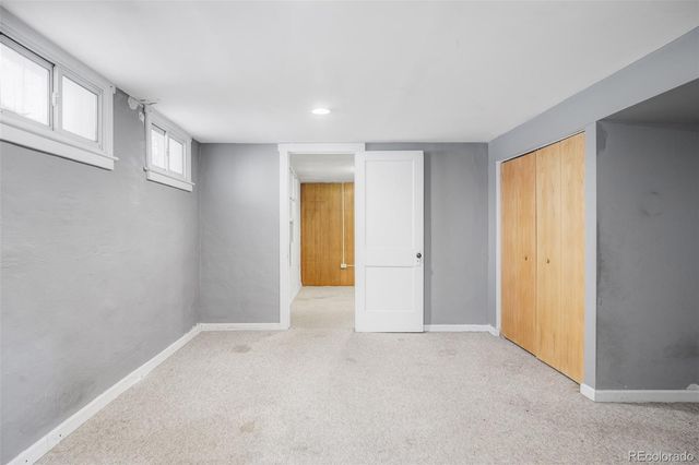851 S Vine Street, Denver, CO 80209