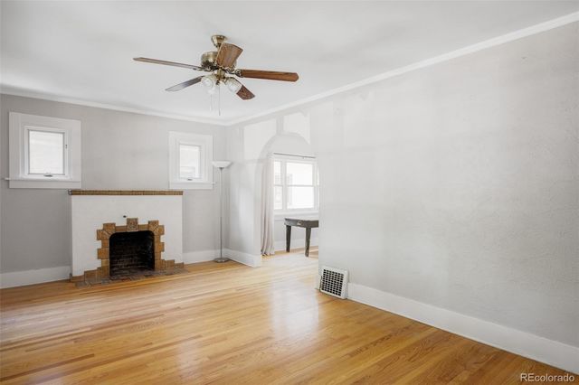 851 S Vine Street, Denver, CO 80209