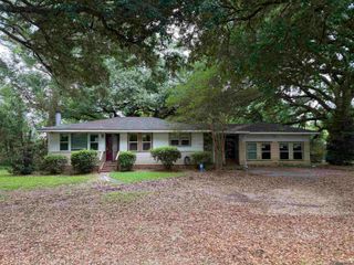 11770 Greenwell Springs Rd, Baton Rouge, LA 70814