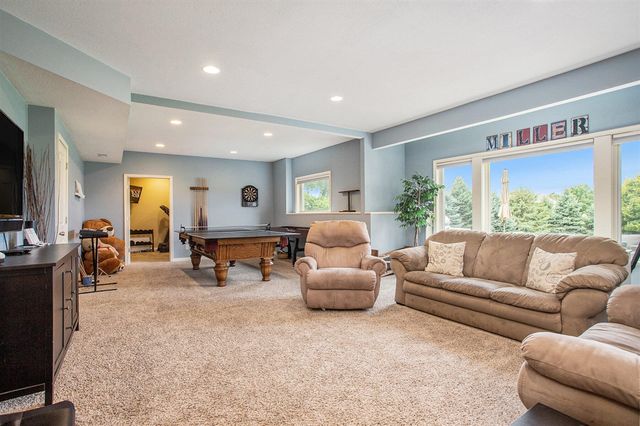 370 Bishop Avenue, Coldwater, MI 49036