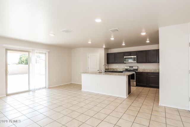 25399 W LINCOLN Avenue, Buckeye, AZ 85326