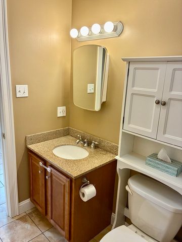 1007 Mount Pleasant St, New Bedford, MA 02745