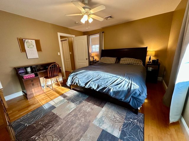 1007 Mount Pleasant St, New Bedford, MA 02745