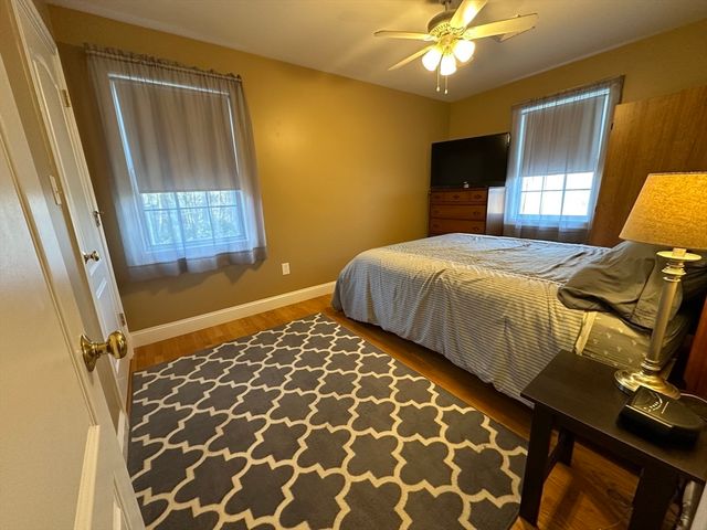 1007 Mount Pleasant St, New Bedford, MA 02745