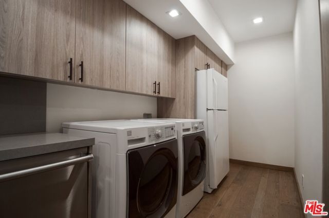 1121 N Beverly Drive, Beverly Hills, CA 90210