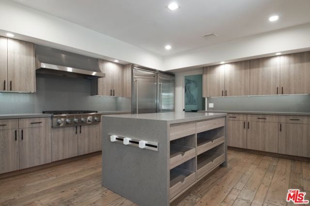 1121 N Beverly Drive, Beverly Hills, CA 90210