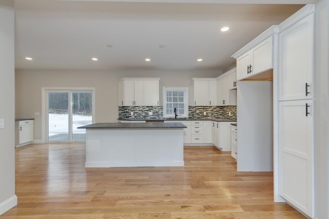 59 Mt. Delight Road, Deerfield, NH 03037