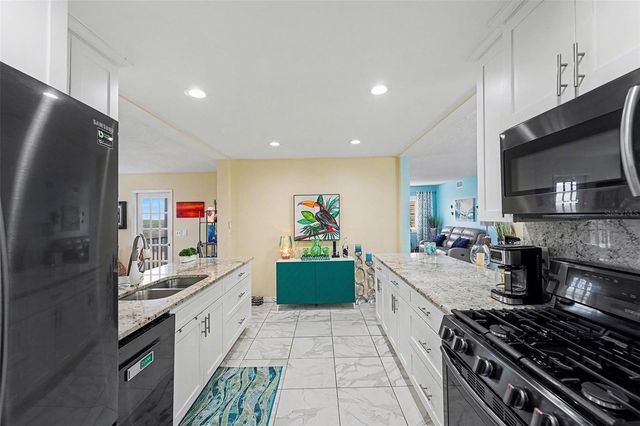 8198 TERRACE GARDEN DRIVE N 411, St Petersburg, FL 33709