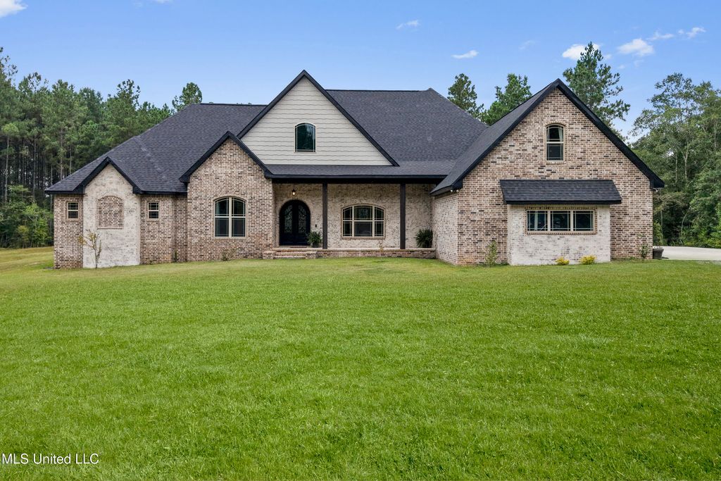 17341 Doc Lizana Road, Gulfport, MS 39503