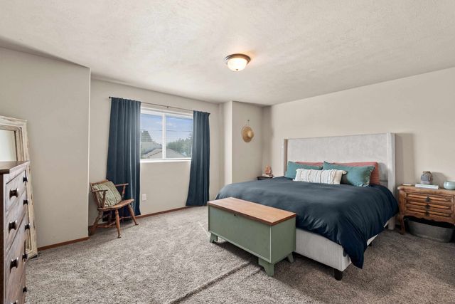 922 S Evergreen Rd, Spokane Valley, WA 99037