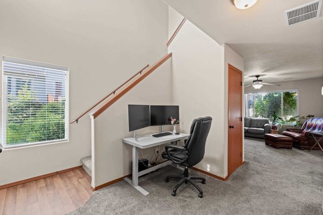 922 S Evergreen Rd, Spokane Valley, WA 99037