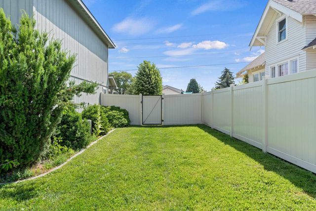922 S Evergreen Rd, Spokane Valley, WA 99037