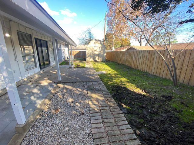 2006 W Northgate Drive, Irving, TX 75062