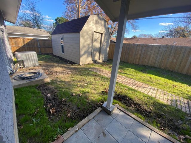 2006 W Northgate Drive, Irving, TX 75062