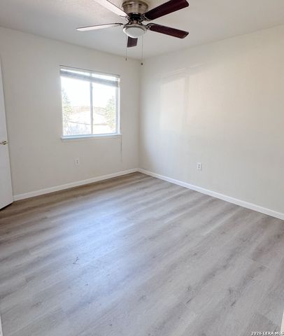 6623 Walnut Valley Dr, San Antonio, TX 78242