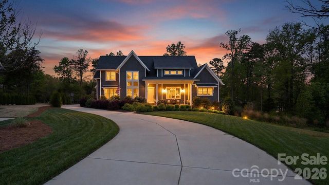 144 Mcneil Lane, Mooresville, NC 28117