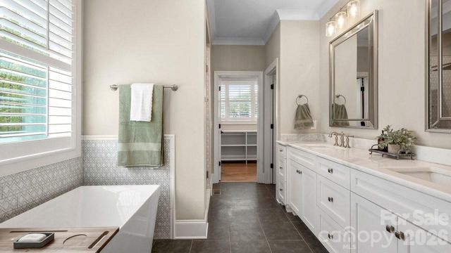 144 Mcneil Lane, Mooresville, NC 28117