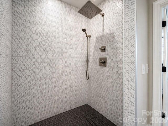 144 Mcneil Lane, Mooresville, NC 28117