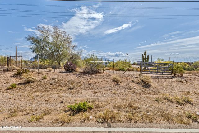 251 N STARR Road, Apache Junction, AZ 85119