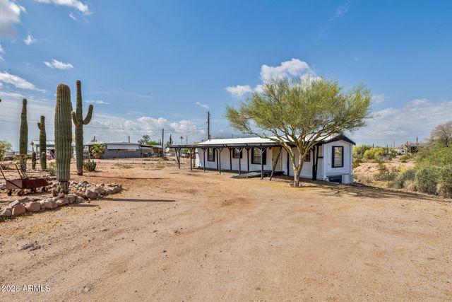 251 N STARR Road, Apache Junction, AZ 85119