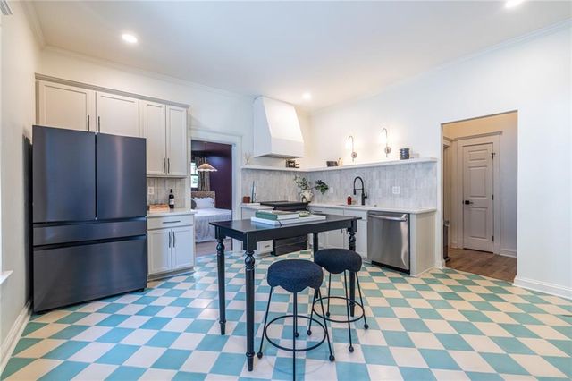 908 Oakhill Avenue, Atlanta, GA 30310
