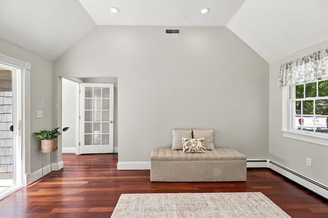 117 Hunt Road, Chelmsford, MA 01824