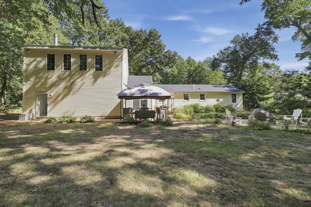 117 Hunt Road, Chelmsford, MA 01824