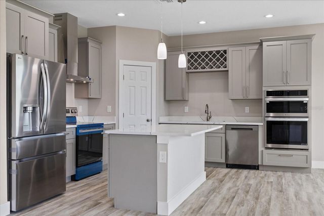 10704 BANFIELD DRIVE, Riverview, FL 33579