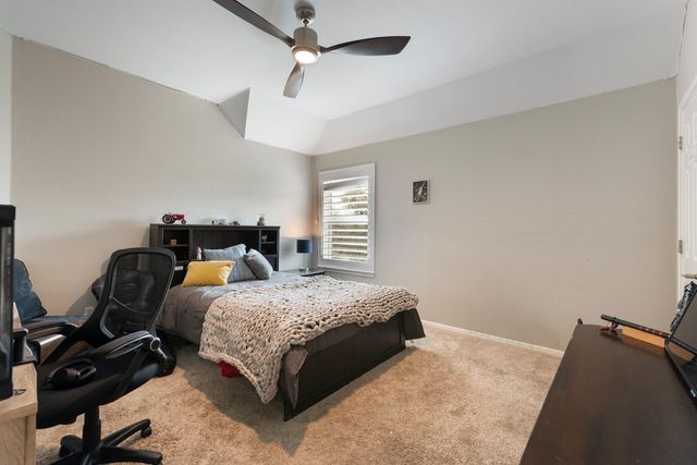 664 Ranchers Club LN, Driftwood, TX 78619