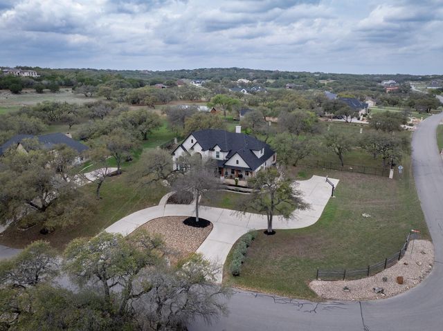 664 Ranchers Club LN, Driftwood, TX 78619
