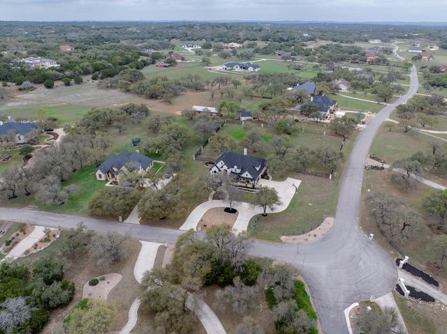 664 Ranchers Club LN, Driftwood, TX 78619