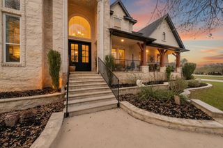 664 Ranchers Club LN, Driftwood, TX 78619