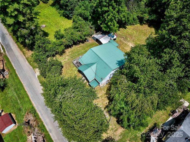 111 Kenneth Cooper Road, Whittier, NC 28789