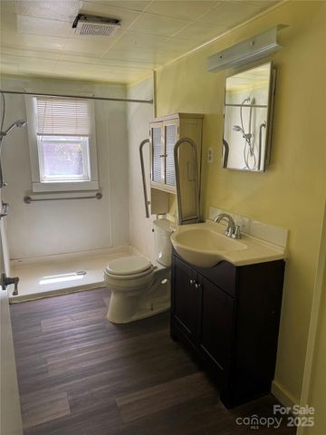 111 Kenneth Cooper Road, Whittier, NC 28789