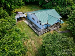 111 Kenneth Cooper Road, Whittier, NC 28789