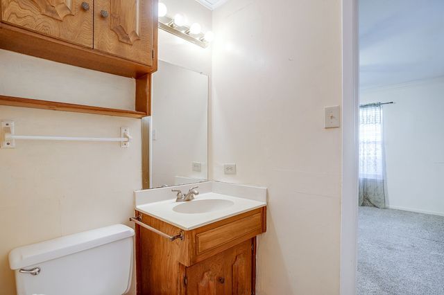 313 Texoma Drive, Whitesboro, TX 76273