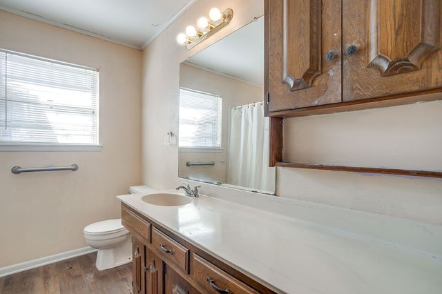 313 Texoma Drive, Whitesboro, TX 76273