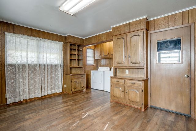 313 Texoma Drive, Whitesboro, TX 76273