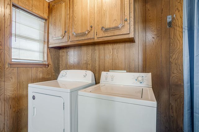 313 Texoma Drive, Whitesboro, TX 76273