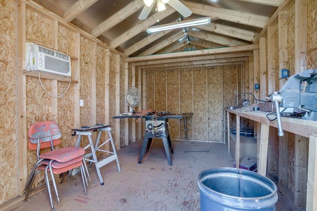 313 Texoma Drive, Whitesboro, TX 76273