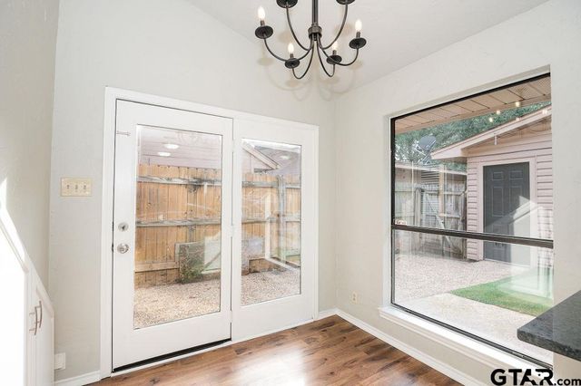 5827 Hollytree, Tyler, TX 75703