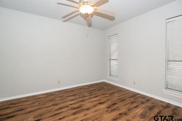 5827 Hollytree, Tyler, TX 75703