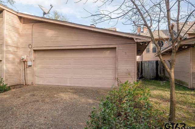 5827 Hollytree, Tyler, TX 75703