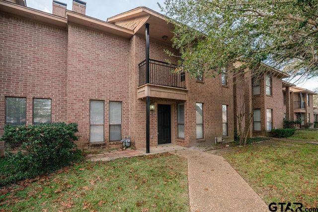 5827 Hollytree, Tyler, TX 75703