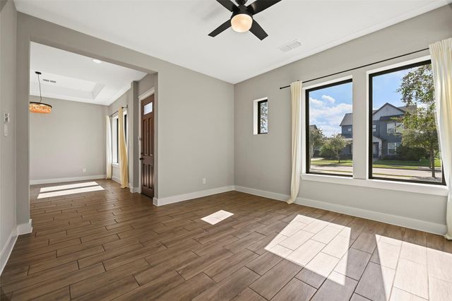 18518 Parkland Crossing, Cypress, TX 77433