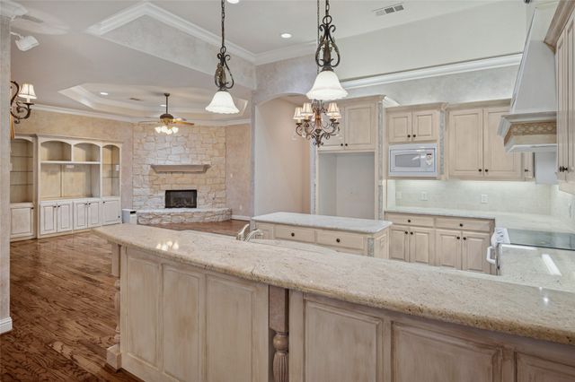 4021 FAIRMONT Court, Bedford, TX 76021