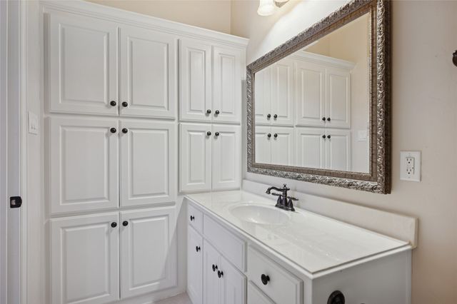 4021 FAIRMONT Court, Bedford, TX 76021