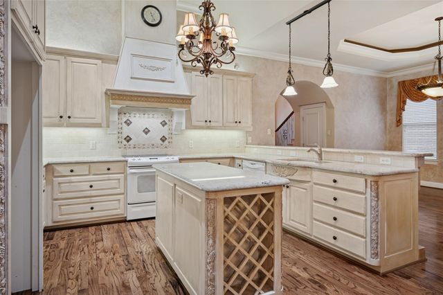 4021 FAIRMONT Court, Bedford, TX 76021